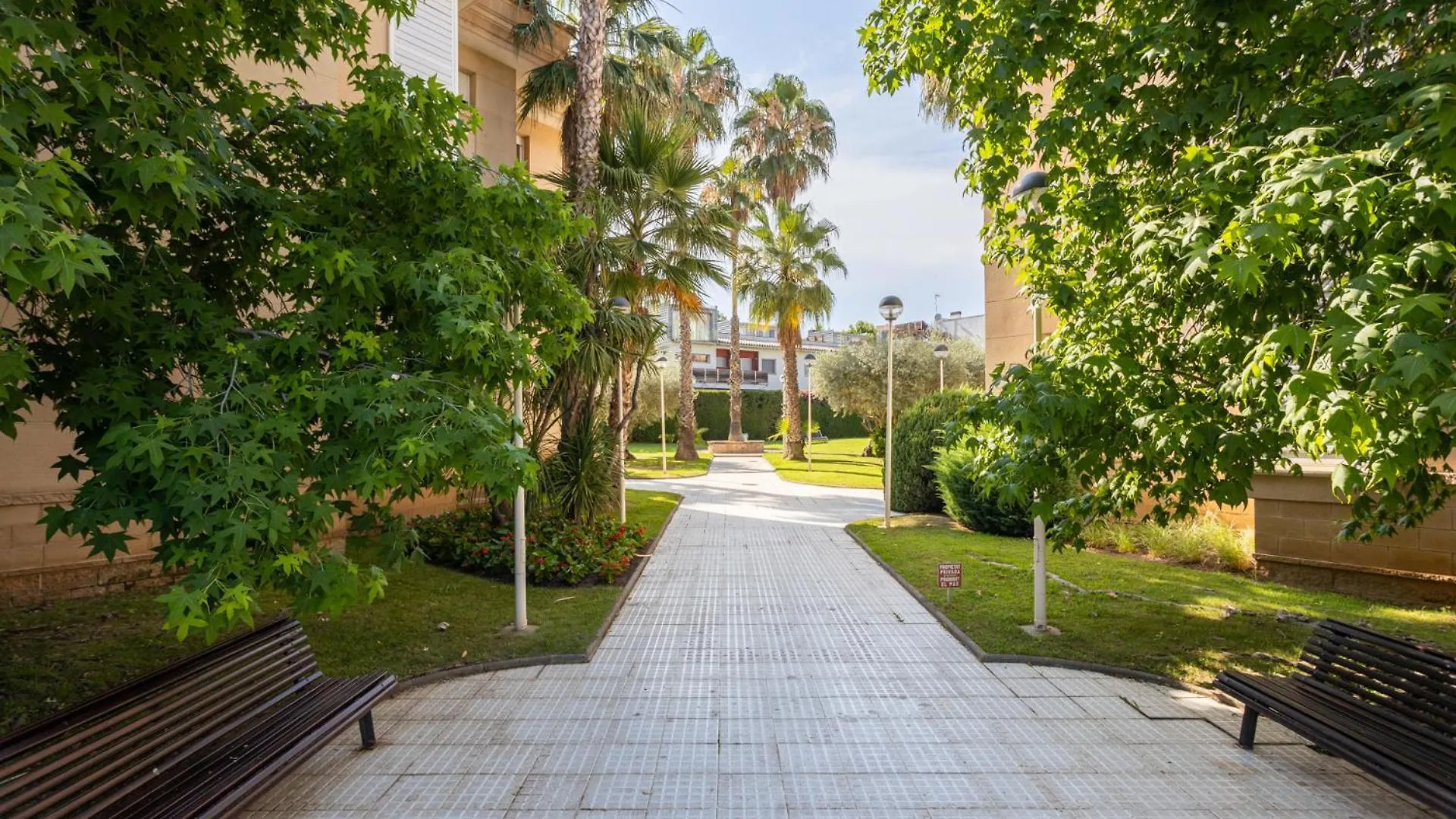 Seabreezeheaven - Sea View Apartment, Pool & Spacious Terrace With Bbq - 50M From Sant Pol Beach サン・フェリウ・ダ・ギショルス 0*,  スペイン