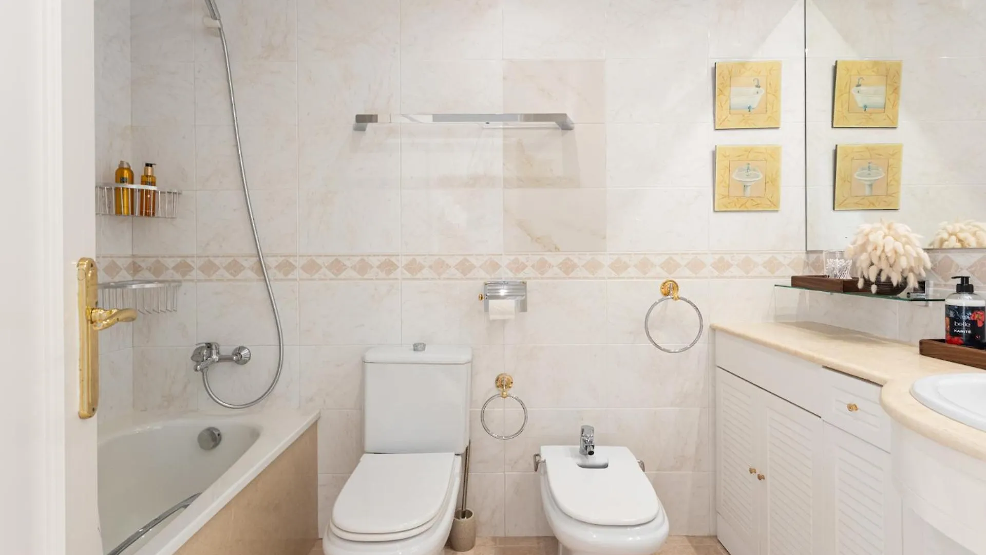 Seabreezeheaven - Sea View Apartment, Pool & Spacious Terrace With Bbq - 50M From Sant Pol Beach サン・フェリウ・ダ・ギショルス 0*,